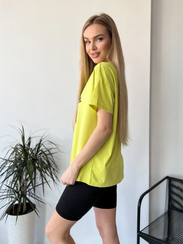 ISSA Plus Футболка (WN20-448_lightgreen) Женское, цвет - Салатовый, материал - Хлопок/вискоза Фото вещи ISSA Plus Футболка (WN20-448_lightgreen) Женское, цвет - Салатовый, материал - Хлопок/вискоза