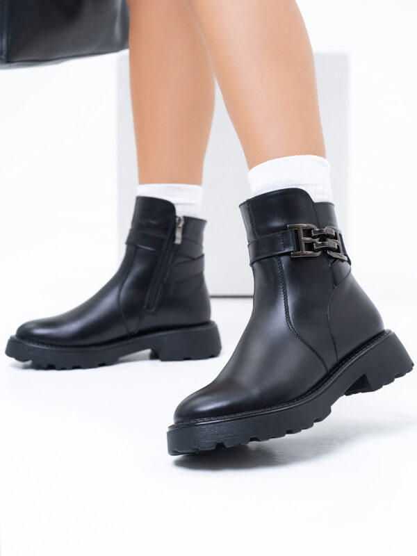 ISSA Plus Ботинки (OB2-357_black) Женское, цвет - Чёрный, материал - Кожа Фото вещи ISSA Plus Ботинки (OB2-357_black) Женское, цвет - Чёрный, материал - Кожа
