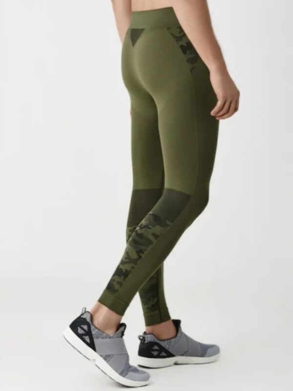 Spaio Inforce Camouflage Термобелье (5901282412664) Мужское, цвет - Зелёный, материал - Полиамид/эластан Фото вещи Spaio Inforce Camouflage Термобелье (5901282412664) Мужское, цвет - Зелёный, материал - Полиамид/эластан