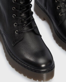 Фото вещи Женские черные кожаные сапоги TOKI Черный 39 Guess FL7TOKLEA11
